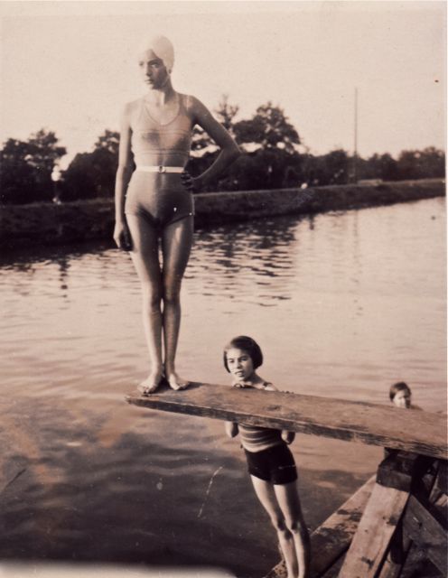 De springplank lag los op de basis. U raadt het vervolg wel. Nee, daarvan geen foto beschikbaar.